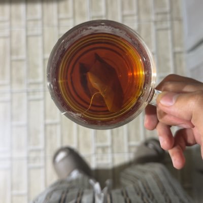 notavall's profile picture. أسوّي الأشياء الغلط بطريقة صحيحة