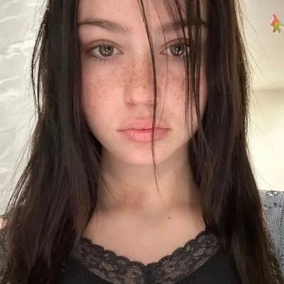 kadvinyl's profile picture. ⠀ ⠀ ⠀☕️⠀ hole ⠀ in ⠀ the ⠀ ground⠀ 𝄞 ⠀˚ ₍ᐢ. .ᐢ₎ 𓏸