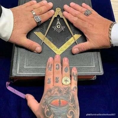 Johnlarry7780's profile picture. Hail illustration, elite will guide you and dedicate you as a member of the brotherhood 🔺👁️🔺🔯