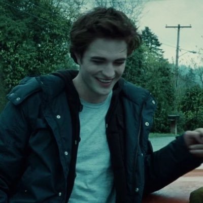 autisticjoshler's profile picture. i pull on my shirt sleeves to cover half my hands bring my arms closer to my body get as small as i can