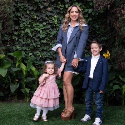 lizcastromx's profile picture. PhD Public Policy @tecdemonterrey, Consultor en Asuntos Corporativos y Comunicación Social. Mamá de Jerónimo & María. Fundadora de @demanoamanoacmx