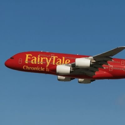 specsolucky's profile picture. Bold.