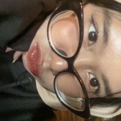 lovorell's profile picture. 