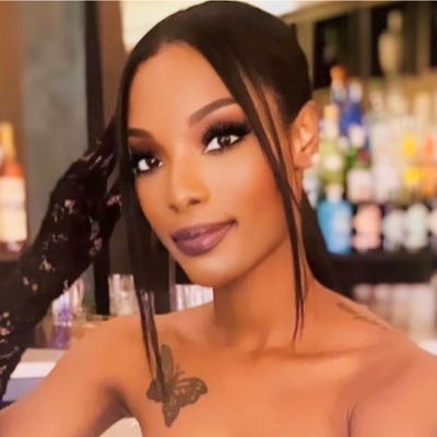 rebelleflowerr_'s profile picture. 𝐋𝐢𝐯𝐢𝐧𝐠 𝐠𝐫𝐚𝐜𝐞𝐟𝐮𝐥𝐥𝐲!!!🦋