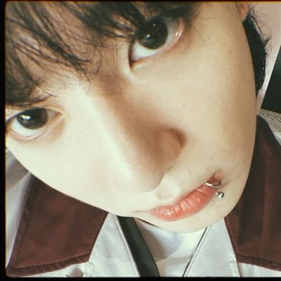 jeonglows's profile picture. 