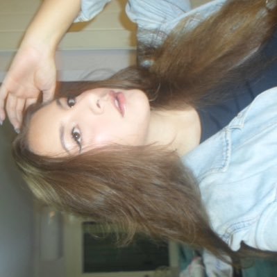 yourcapriwhore's profile picture. Kind of girl who's gonna make you wonder who you are and who you've been. 🩷💜💙