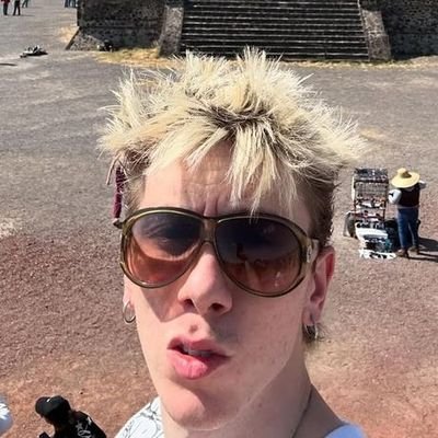 rechusma__'s profile picture. soy pelotudo todos los días y voy a decir puras pelotudeces diarias