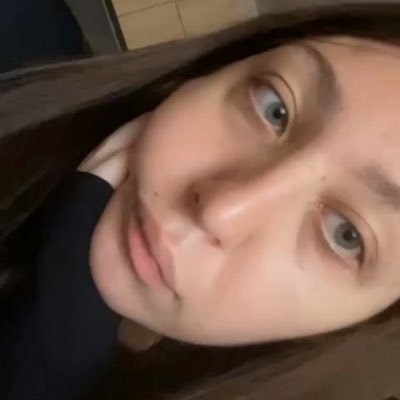 iriptheslit_'s profile picture. 20🏳️‍⚧️