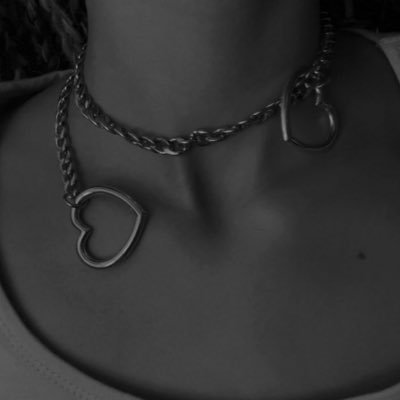 spicyst4rgrl's profile picture. mommy’s obedient kitti ☆彡 • pretty n perverted wrapped in bows n ribbons ♡ • poc babygirl in her 20s 𖦹 • mdni !!