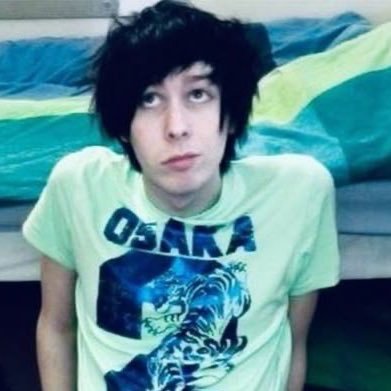 pcwishers's profile picture. 🪲 19, girl | he/him 🍂 making my phandom return