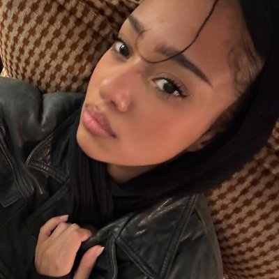 madisliv's profile picture. (she/her) 
#IstandwithAmberHeard
that one girl who doesn't play about Jannik or Carlos
Chuck Bass hater 
Iga, Aryna, and Coco enthusiast 
tennis enjoyer