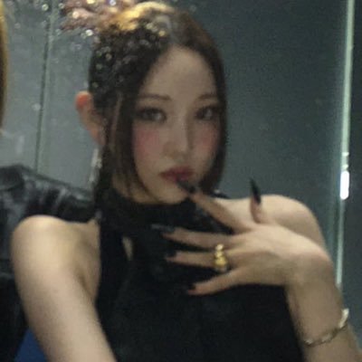 heearcane's profile picture. 