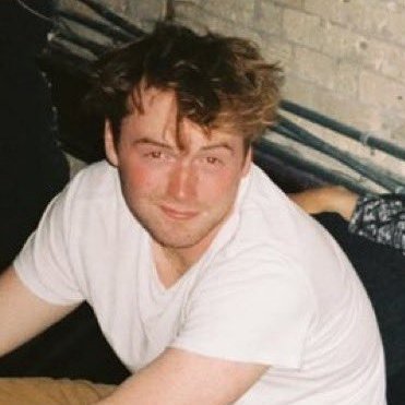 suitdanc3's profile picture. ☆﹕“good god boy, there’s a poet in you after all!”
he/him . rub my bellayyyyy 
read straw byf ,,, 
#housetwt , #rsltwt , #bsdtwt
https://t.co/3SC5r1Y4c6