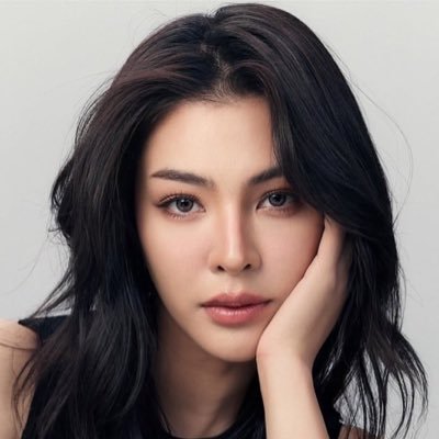 Bromingming's profile picture. Faye Peraya👉🏻@malisorn00 @MillionsMax_Th ♠️#FayePeraya ✨เเฟนคลับยุค90ตัวยงของ🌻ฝ้ายสุดสวยที่หล่อมาก👸🏻ลูกสาวคนโปรด#ฝ้ายพีรญา พร้อมซัพพอร์ตเสมอ#Fayemily🌻💛💯