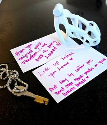 sranddra's profile picture. Exclusive content here for 🫵. Pics/Videos available with my big 🍆 creaming all over these pretty 👣.    Live video with a secure link after payment.   **Venmo