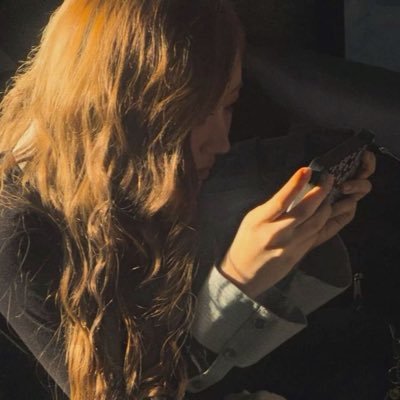 flamelessbean's profile picture. here to writes, yaps, and kpop || Traktir aku di https://t.co/meYsWtmhSn|| DM/ ke https://t.co/yPzndPXygE