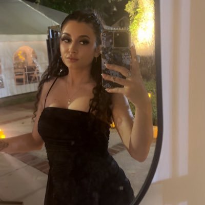 AnnaloroSara's profile picture. 444✨ one of one🦋