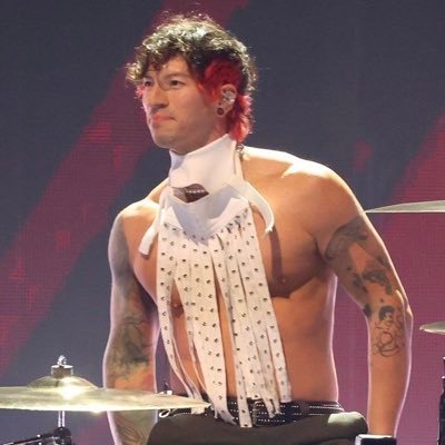 RAWWFEARR's profile picture. Micah Enthusiast ❤️ || 22 || he/they 🏳️‍⚧️ || PNW 🌲