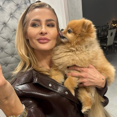 Alice21645958's profile picture. Divorced, dog mother, German woman who likes to talk about politics #Dog# Politics#Business Owner#Hiking Enthusiast