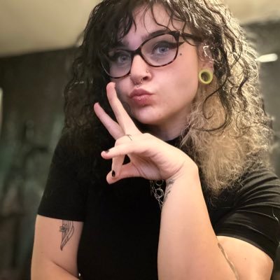 Petrushka__x's profile picture. • ○ ° ★ . * . ¸. * ● ¸ . ...budget egirl ° ☾ ° ¸. ● ¸ . ★ ° :. . • ° ... for when u cant afford full price ° ☾ ° ¸. ● ¸ . ★ ° . . • ° . * :. . @veetu_67 🌝