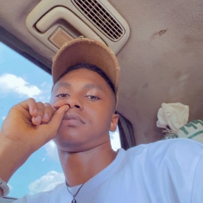 Emerie98's profile picture. biggest club in London Chelsea fc,diehard Chelsea fan