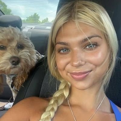 RettererSh11493's profile picture. 💫