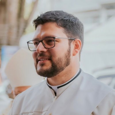 erikolano's profile picture. Non lasciare che la mediocrità limiti la forza della tua anima: sei stato creato per la grandezza. ¡Coraggio!