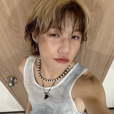 greyish_roses's profile picture. your vibe is pretty 🫶 cbyf - fan account. 19. 살자🦋🧚🏻‍♀️-16 dni pls