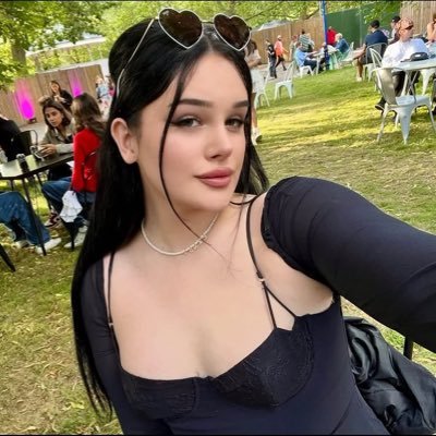 avivaprivat's profile picture. I’m TS🏳️‍⚧️ girl obsessed with body 🎀🌸