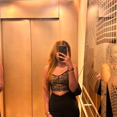 Krixzzle's profile picture. 