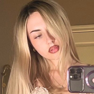 h0tirl's profile picture. who gives a cr@p!