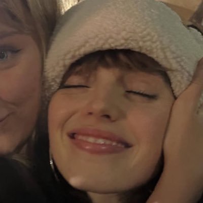 shelbyils's profile picture. 