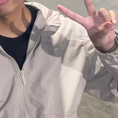 oplaite's profile picture. Idk but pgw heals me.