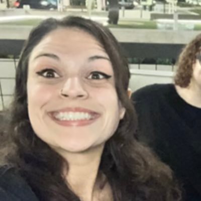 ladyyofthewoods's profile picture. i don’t use this, really.