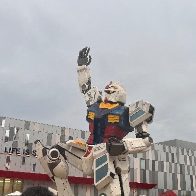 0HjZrUpCdl8280's profile picture. 