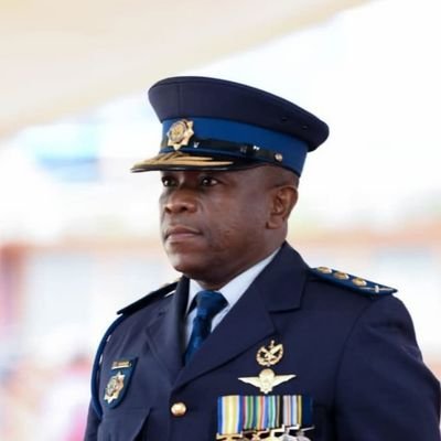 Svigmanqindi's profile picture. Team Nyovest, Orlando Pirates, Manchester United , hustler