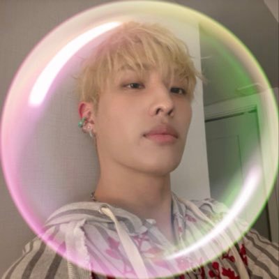 jkzpiercing's profile picture. 21 y/o || blackpink, ateez, bts, piwon, lady gaga || saw bp 2 times, ateez 3 times 🤍