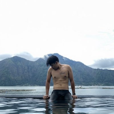 nikmat202_'s profile picture. https://t.co/SVIMLLrDqA