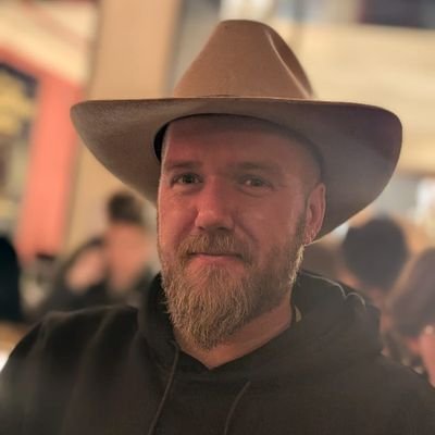 FloppyShaun's profile picture. R6 streamer - On/off steamer on twitch. #mentalhealth #1 💚. Rainbow six is my home, played since alpha.. Still a scrub.
@FlopsPersonal for personal account.👍