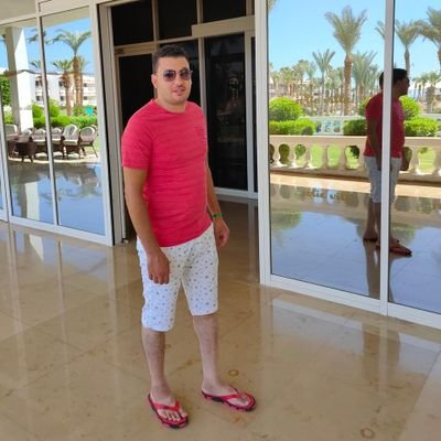 starone85128230's profile picture. النصيحة الأولى والأخيرة 
كُن قوي، ومُكتفي، ومُستغني