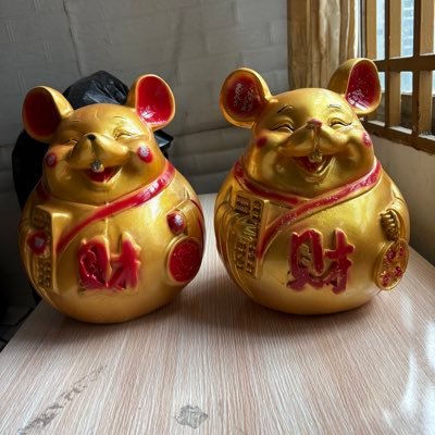 PhuongKh007's profile picture. 