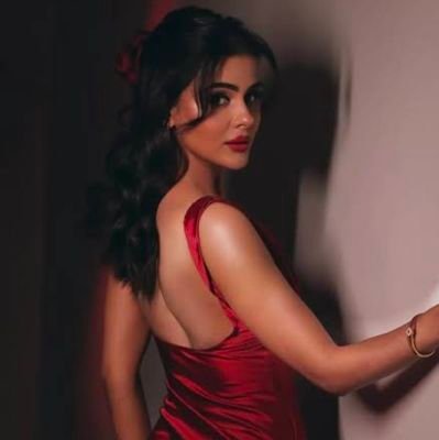 Ishani_42099's profile picture. LoVe To  SupPorT  HaRdWorKinG  PeopLeS💖