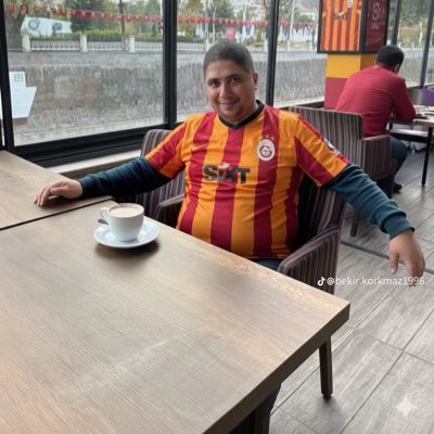 bekir40001's profile picture. 