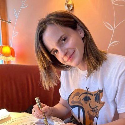 emma_watson61's profile picture. 