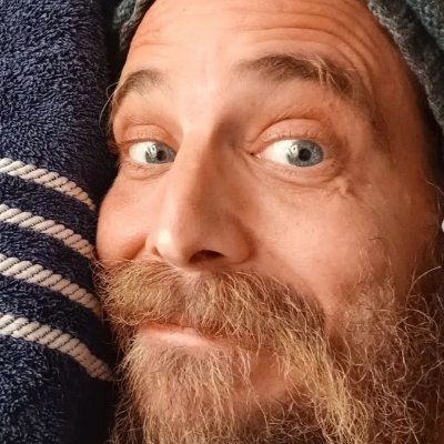 Myskox's profile picture. Fridlyst 𖤓 Frifolk

Psilofil . Vegetalist . Tror int på politrix, utan på Miraculix,
neurogenesis & kunskap ur dubbelhelix.

Re-Wild! Hail Eris! Raise Hel!