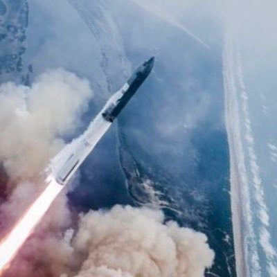 spacemoonXq's profile picture. CEO - spaceX