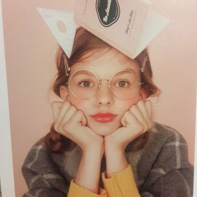 RobertakkAlice's profile picture. 