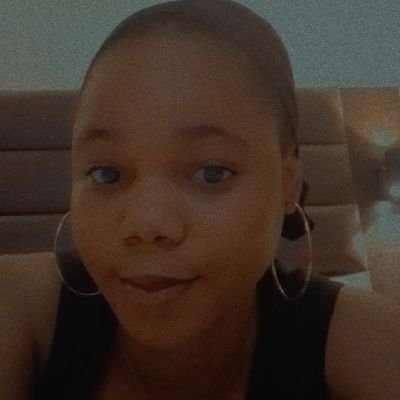 Nua122025's profile picture. 