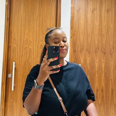 Annie_Modiba's profile picture. MoPedi. Tweets with no offence intended ❤️Lets have a conversation ✌🏾.My intrusive thoughts sometimes win 🥹PR and Collabs 📧 annierosaleen@gmail.com