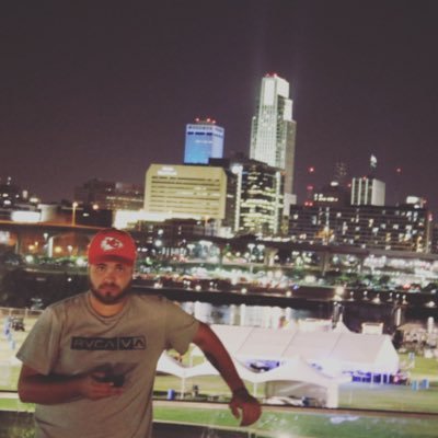 BDunk975's profile picture. #FirstPitchKing ⚾️  #BuckeyeNation 🅾️  #Sweepers 🧹